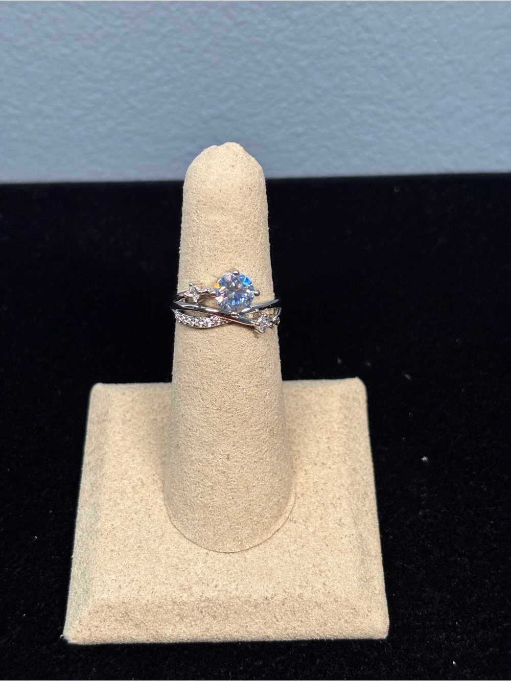 925 Sterling Silver Blue Moissanite Solitaire (Size 6)